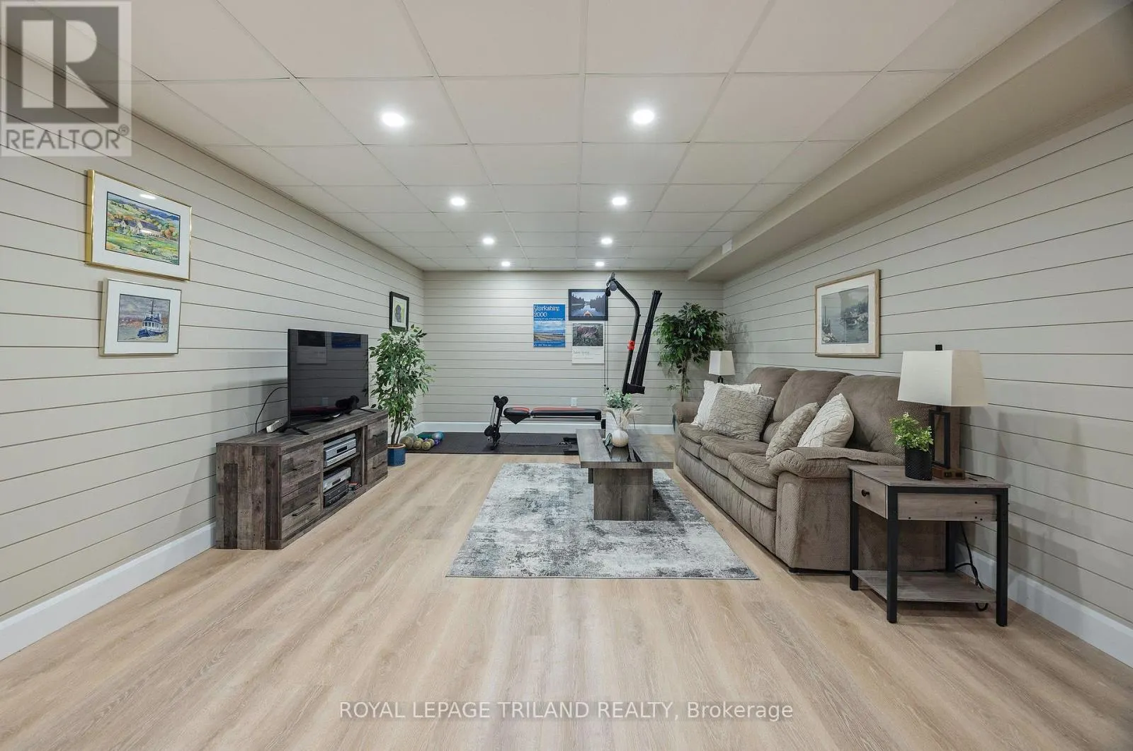 58 CRESCENT AVENUE
