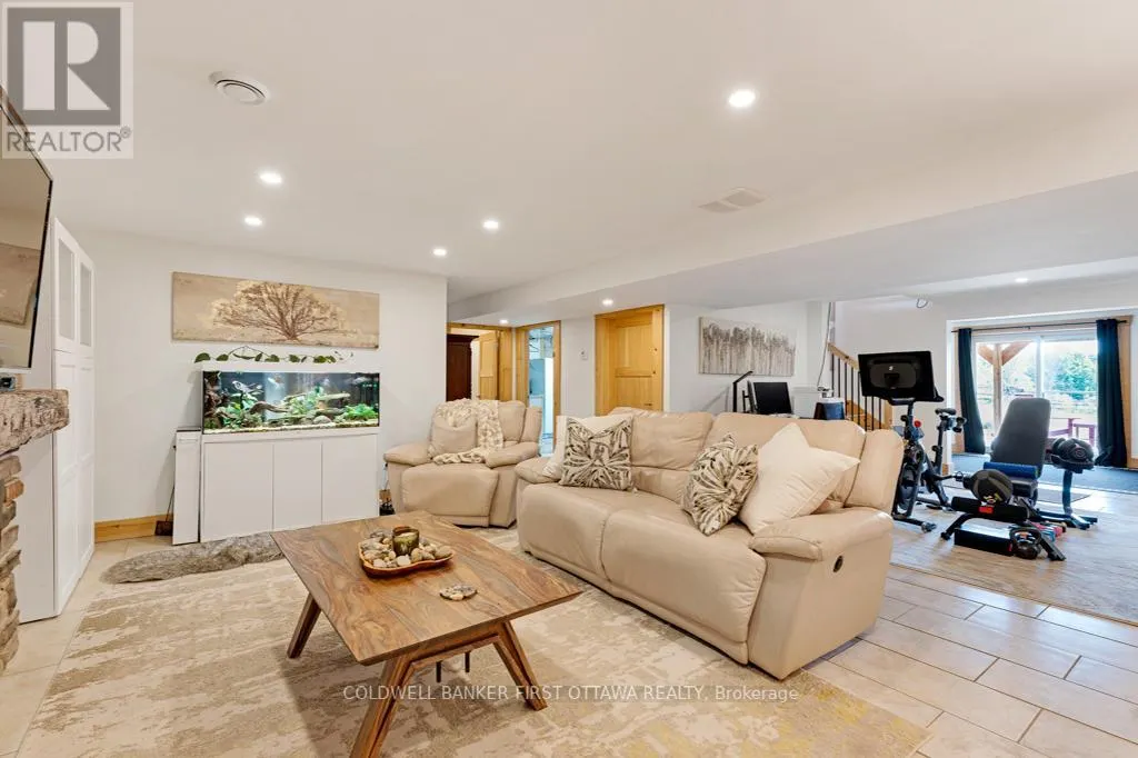473 ENNIS ROAD