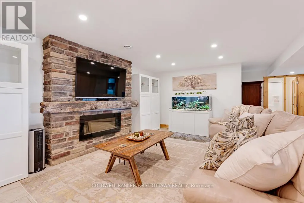 473 ENNIS ROAD