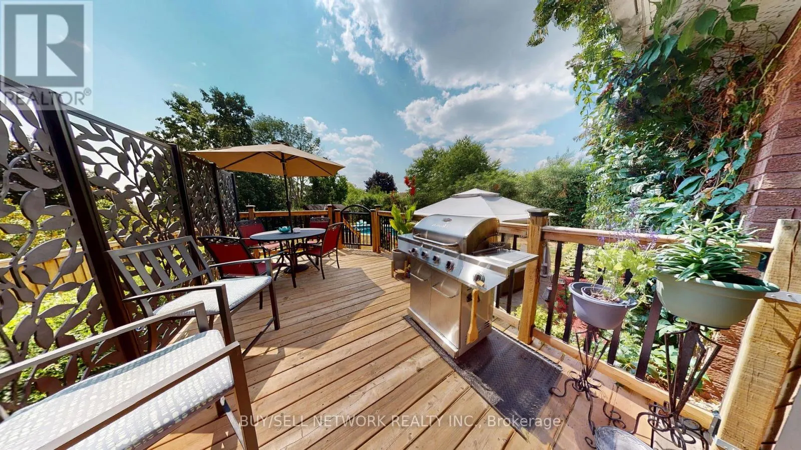 2504 IDYLLWOOD CRESCENT