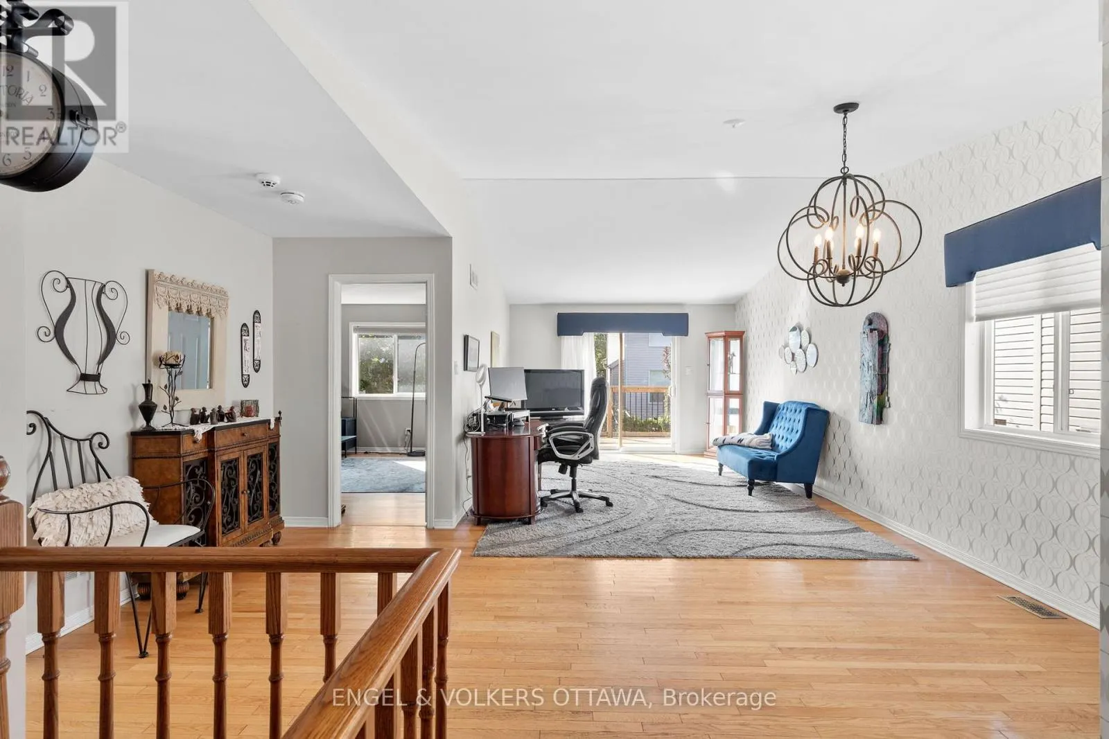 128 GRANDPARK CIRCLE