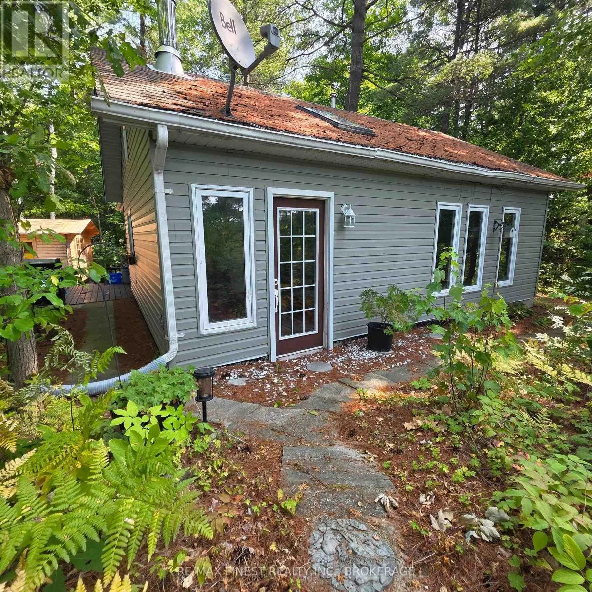 1036A TWIN LAKE LANE