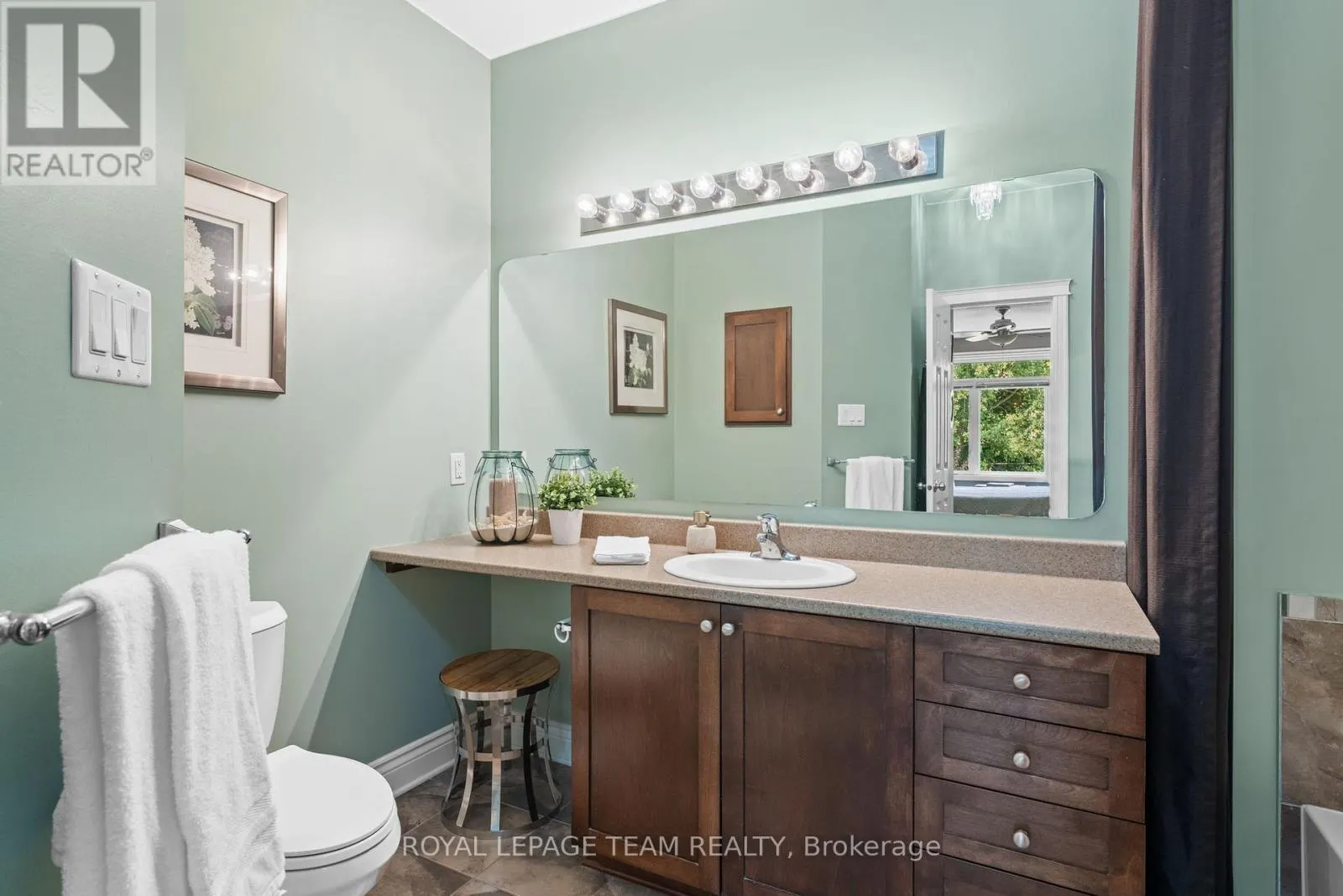 920 BURWASH LANDING BAY