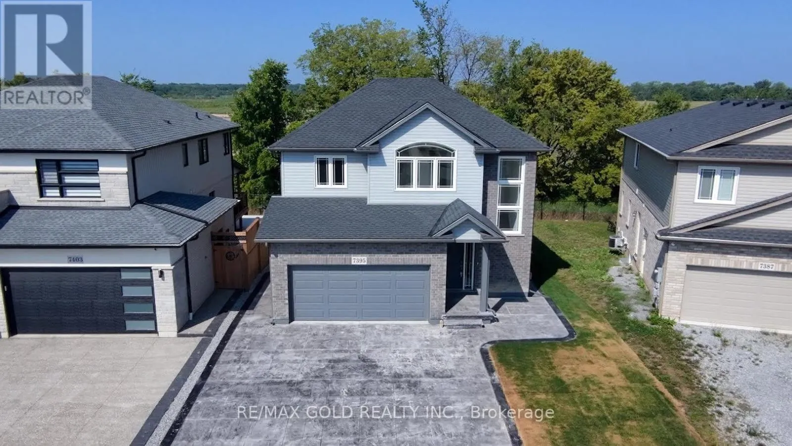 7395 SHERRILEE CRESCENT