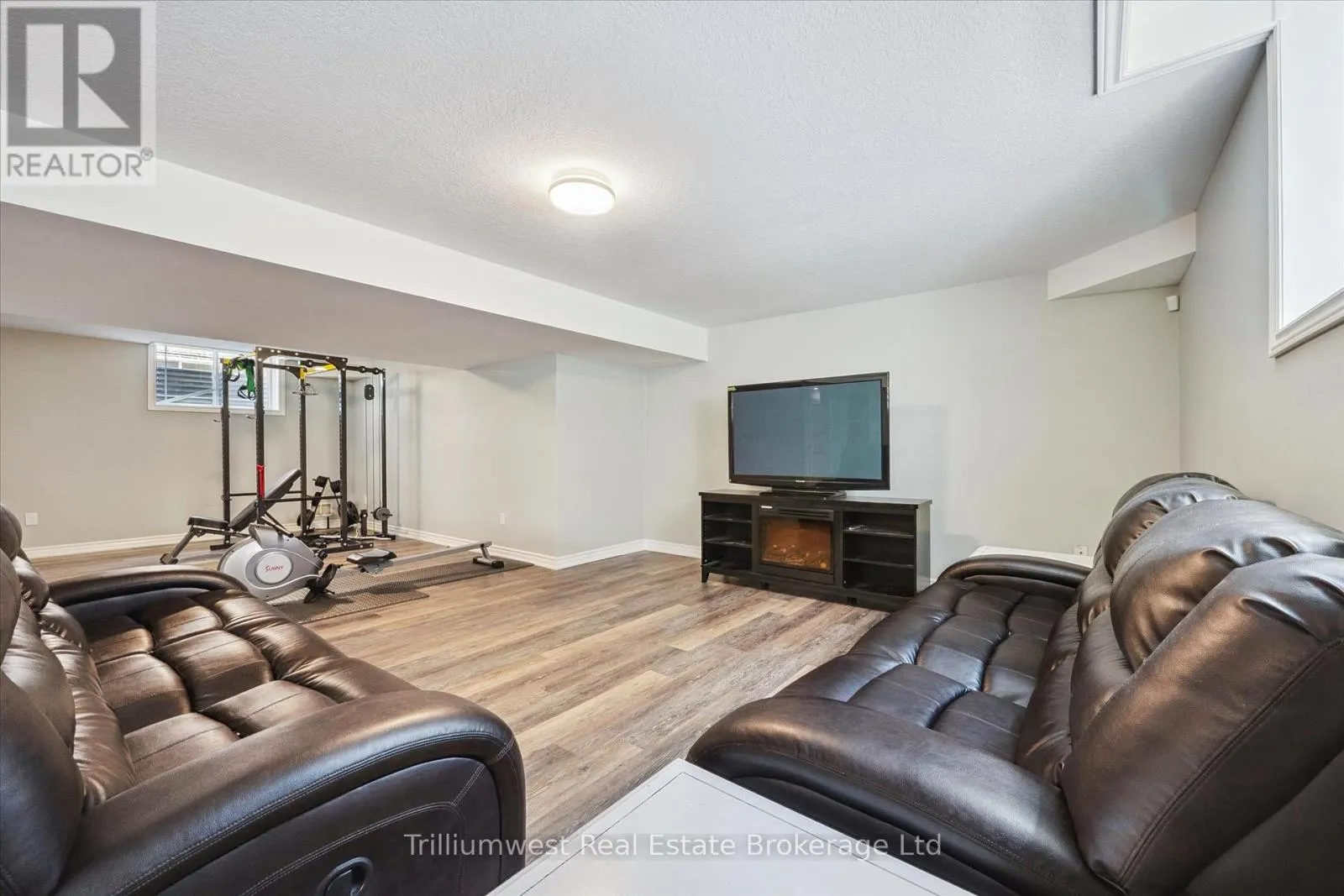 117 SIMMONDS DRIVE