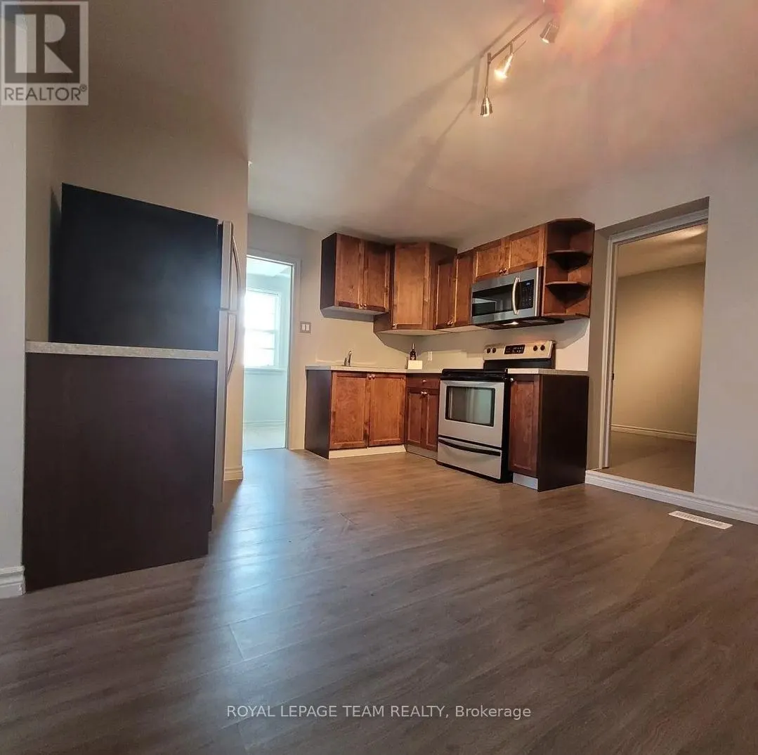 1008 ST. LAURENT BOULEVARD