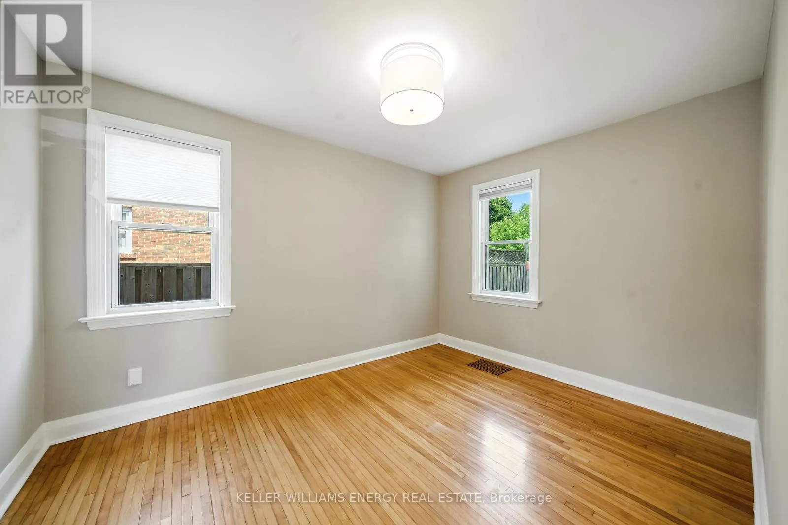 738 SNELGROVE ROAD