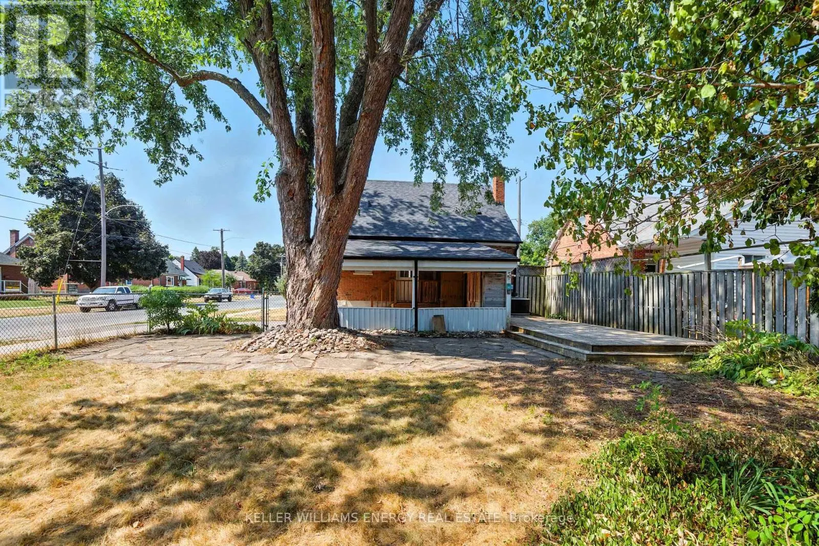738 SNELGROVE ROAD