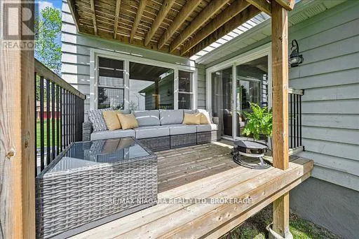 18 ROSEMOUNT AVENUE