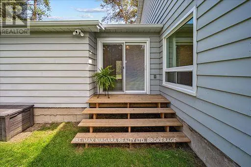 18 ROSEMOUNT AVENUE