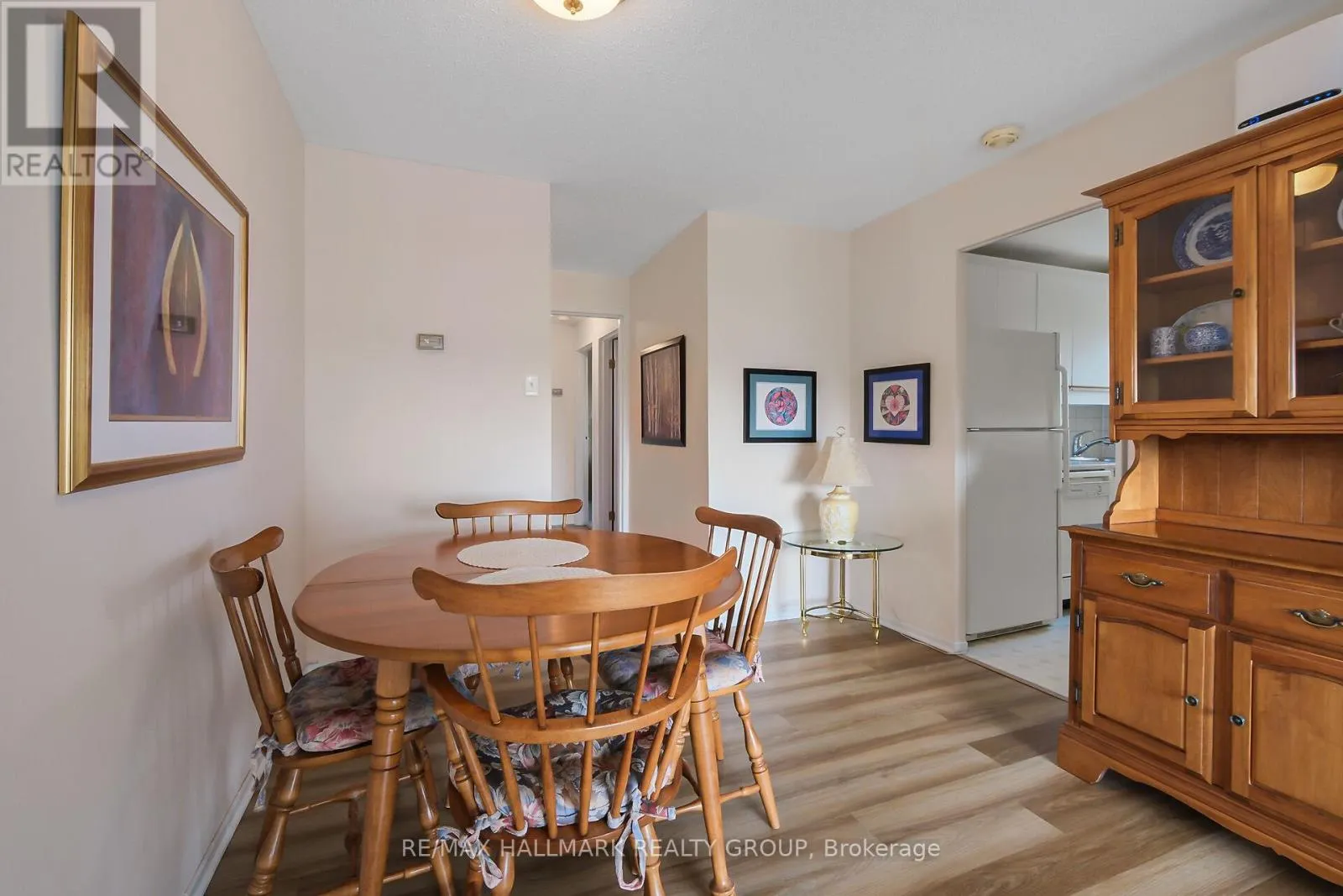 602 - 1081 AMBLESIDE DRIVE