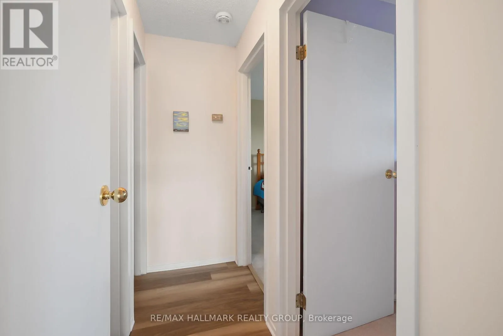 602 - 1081 AMBLESIDE DRIVE