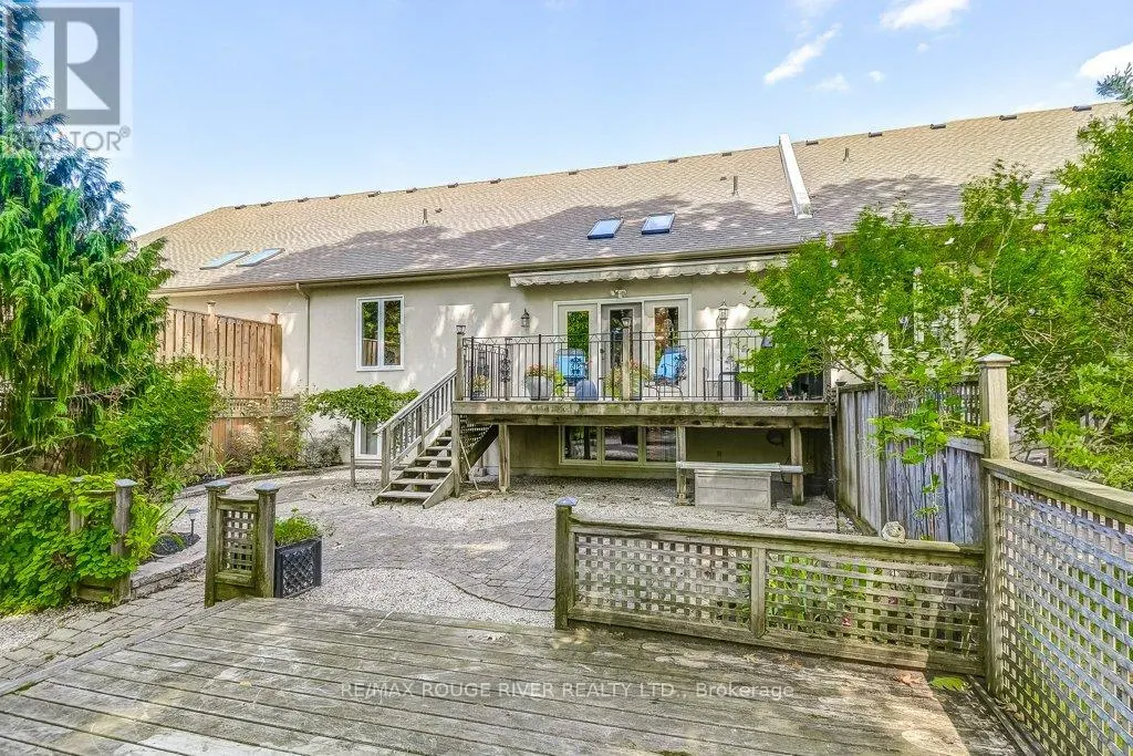 33 BAY BERRY LANE