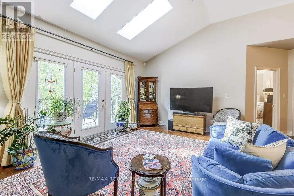 33 BAY BERRY LANE