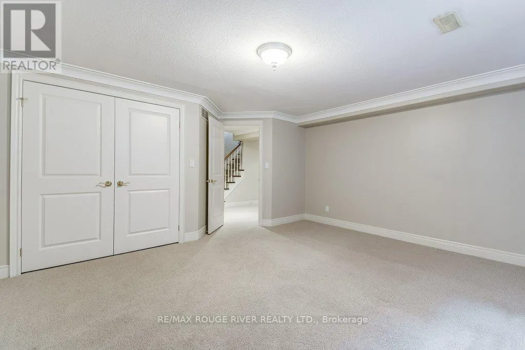 33 BAY BERRY LANE