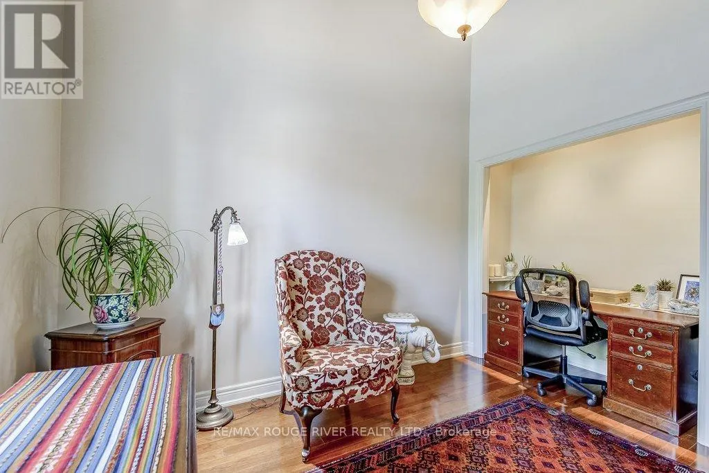 33 BAY BERRY LANE