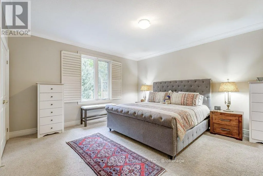 33 BAY BERRY LANE