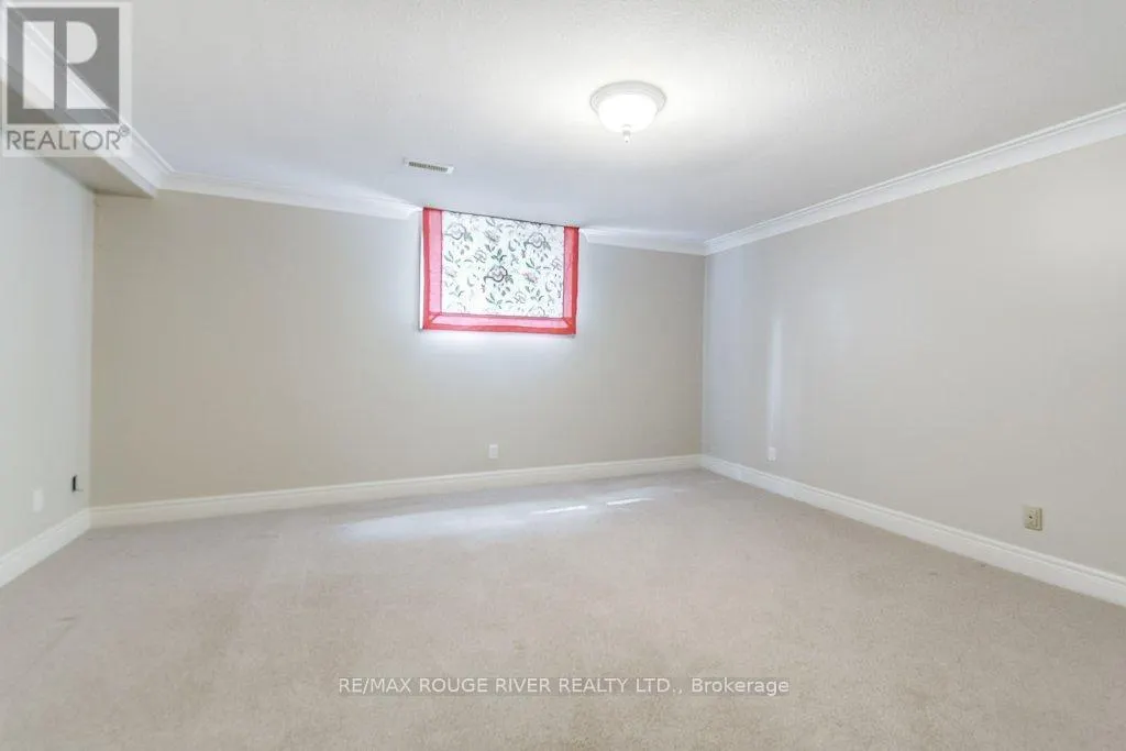 33 BAY BERRY LANE