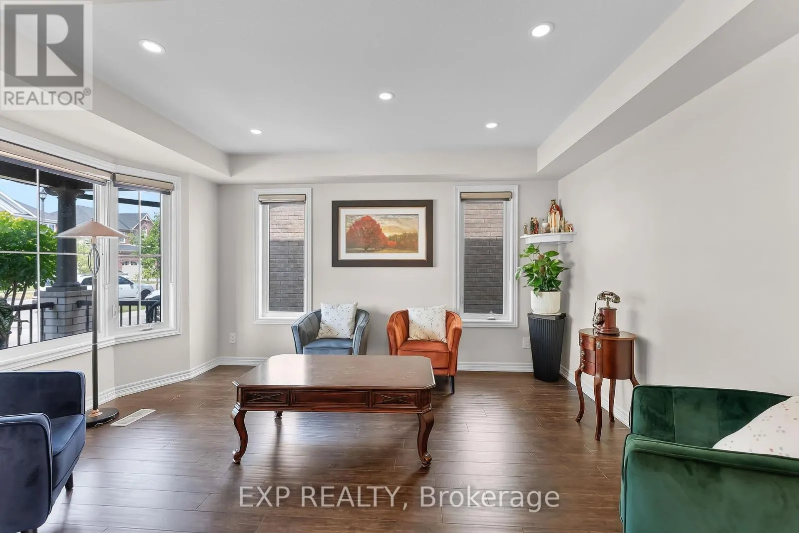 10 RILEY AVENUE