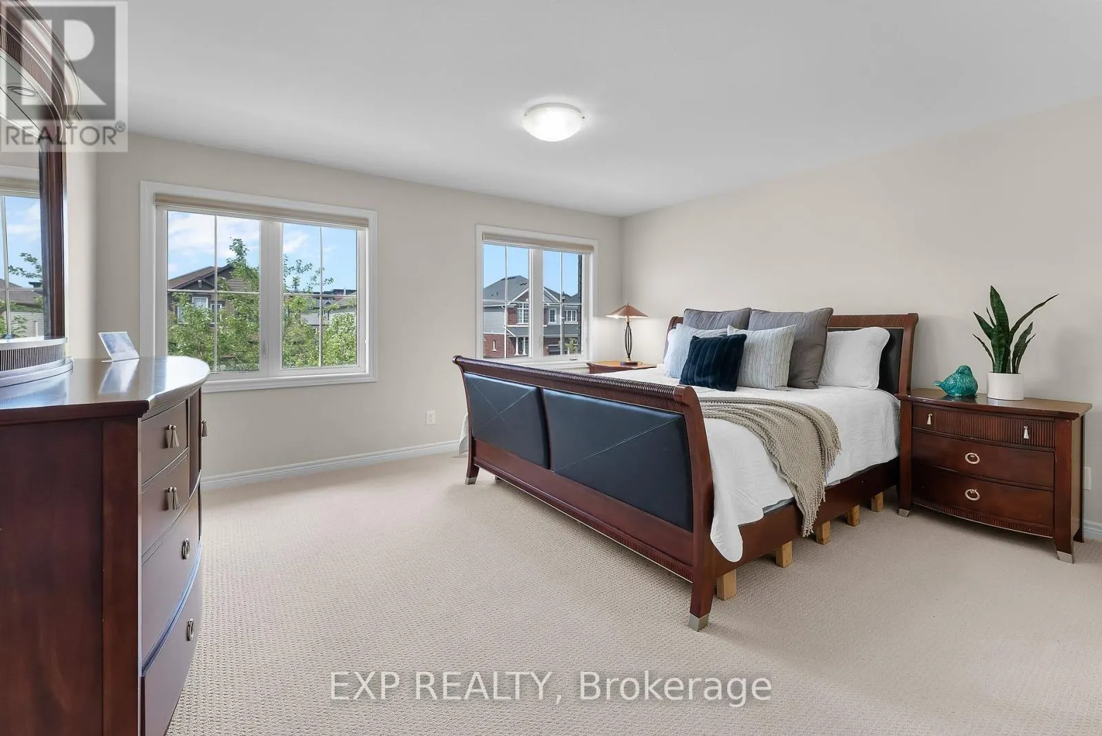 10 RILEY AVENUE