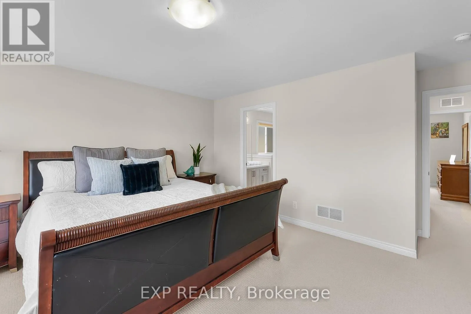 10 RILEY AVENUE