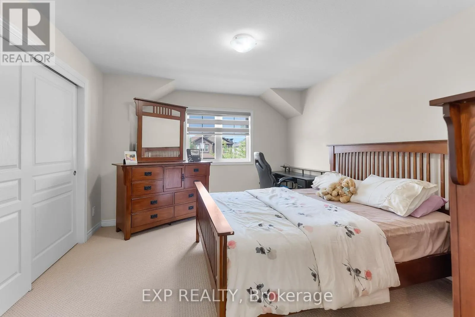 10 RILEY AVENUE