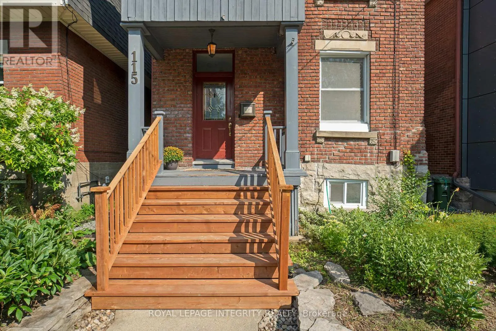 115 SPRINGHURST AVENUE