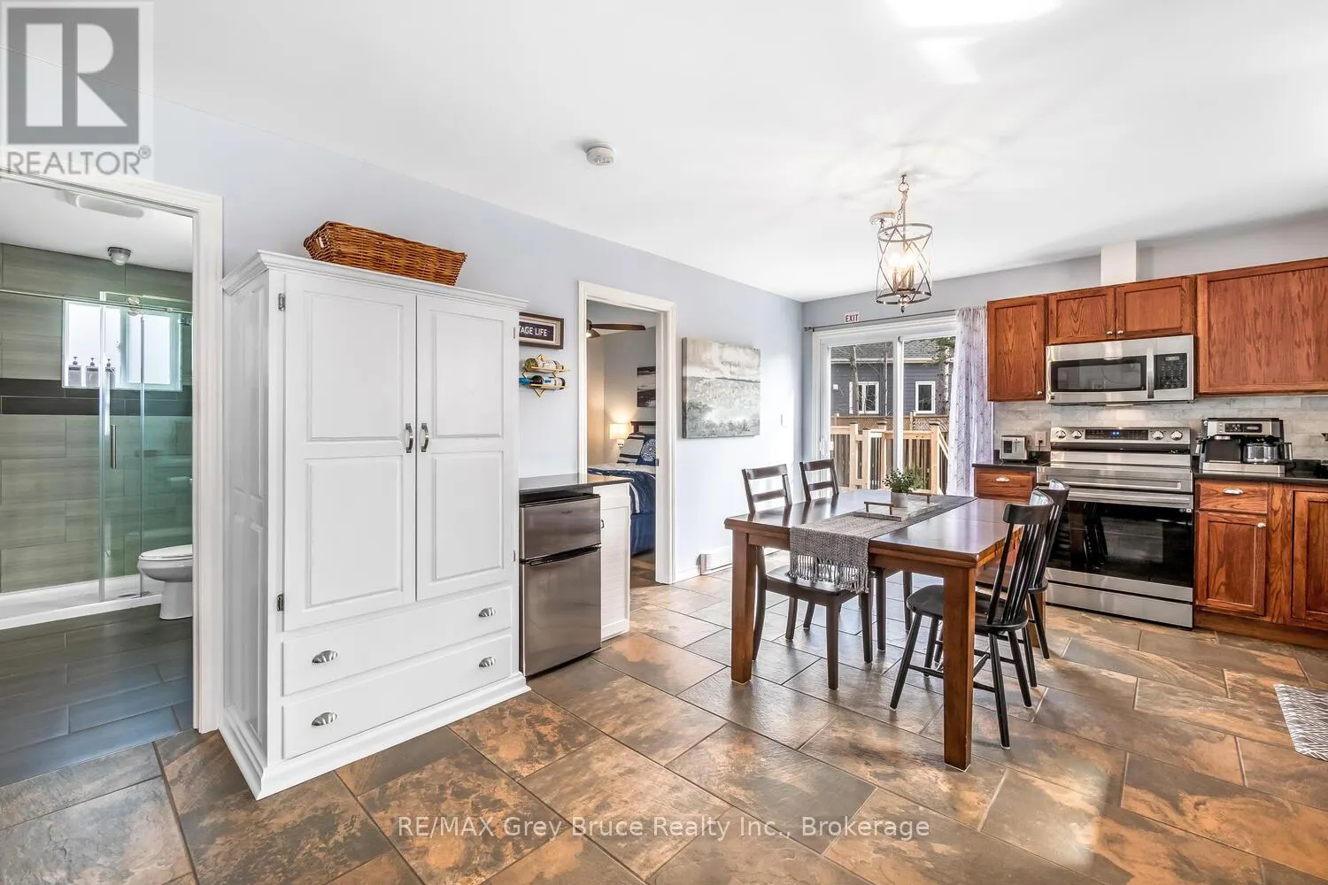 137 MAPLE DRIVE