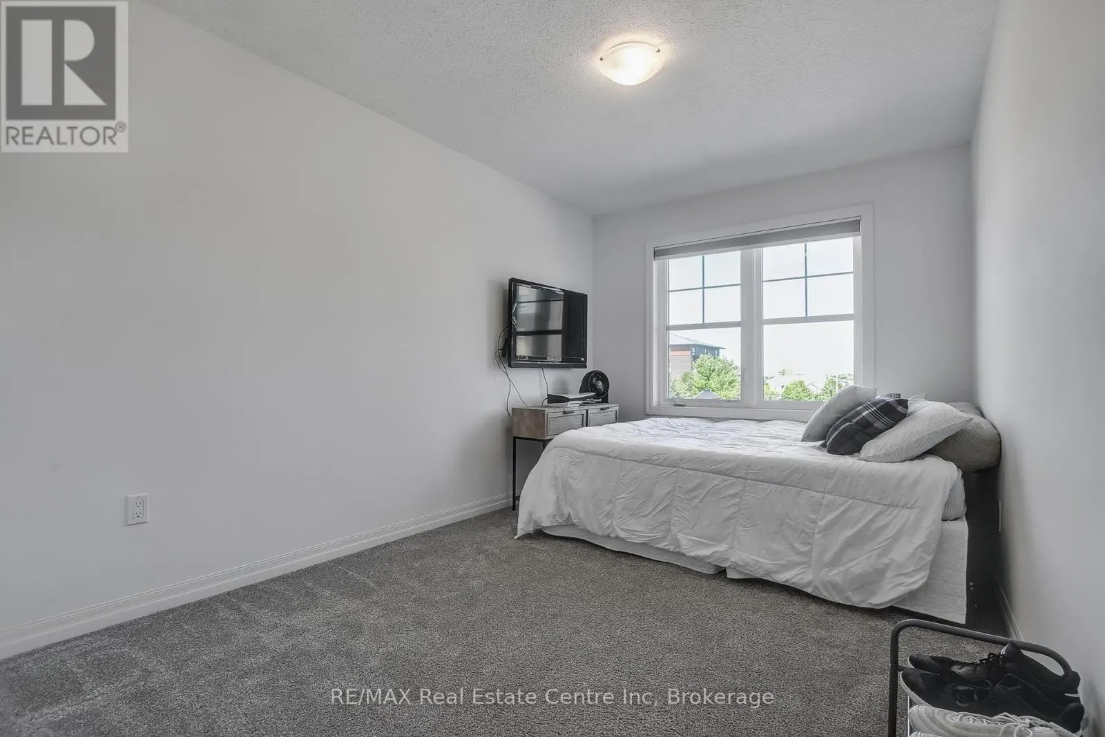 14 KAY CRESCENT