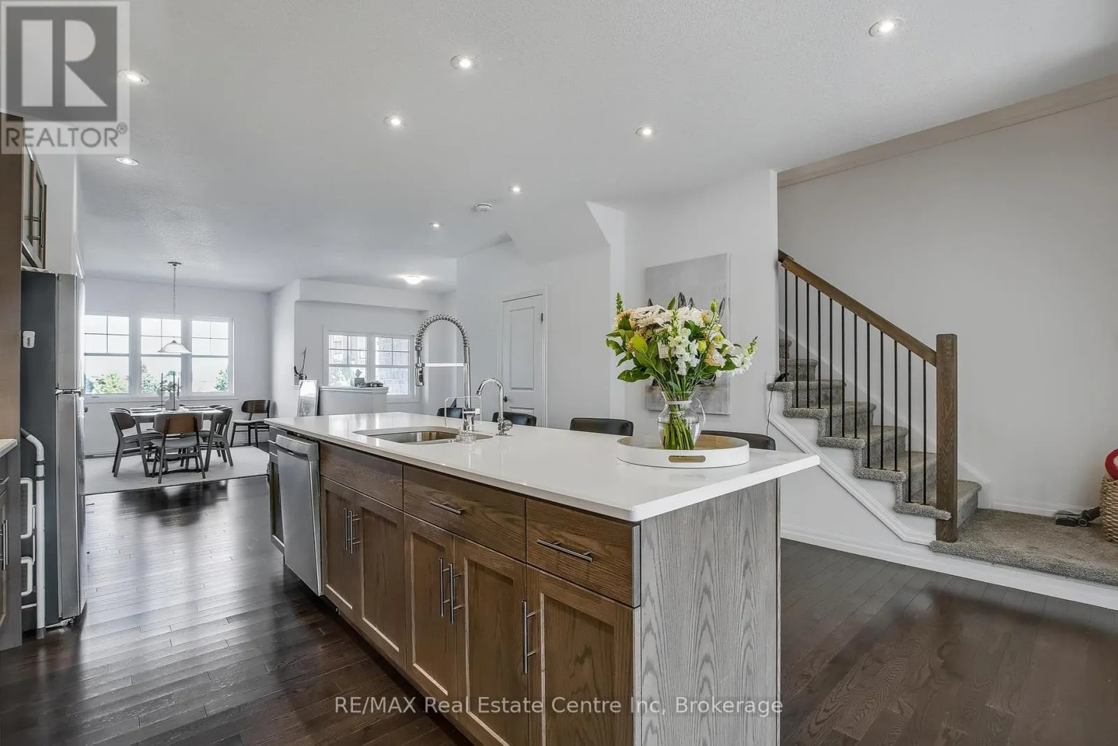14 KAY CRESCENT