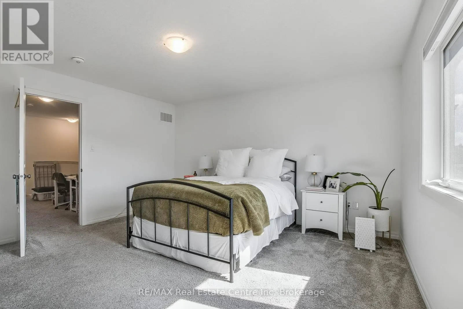14 KAY CRESCENT