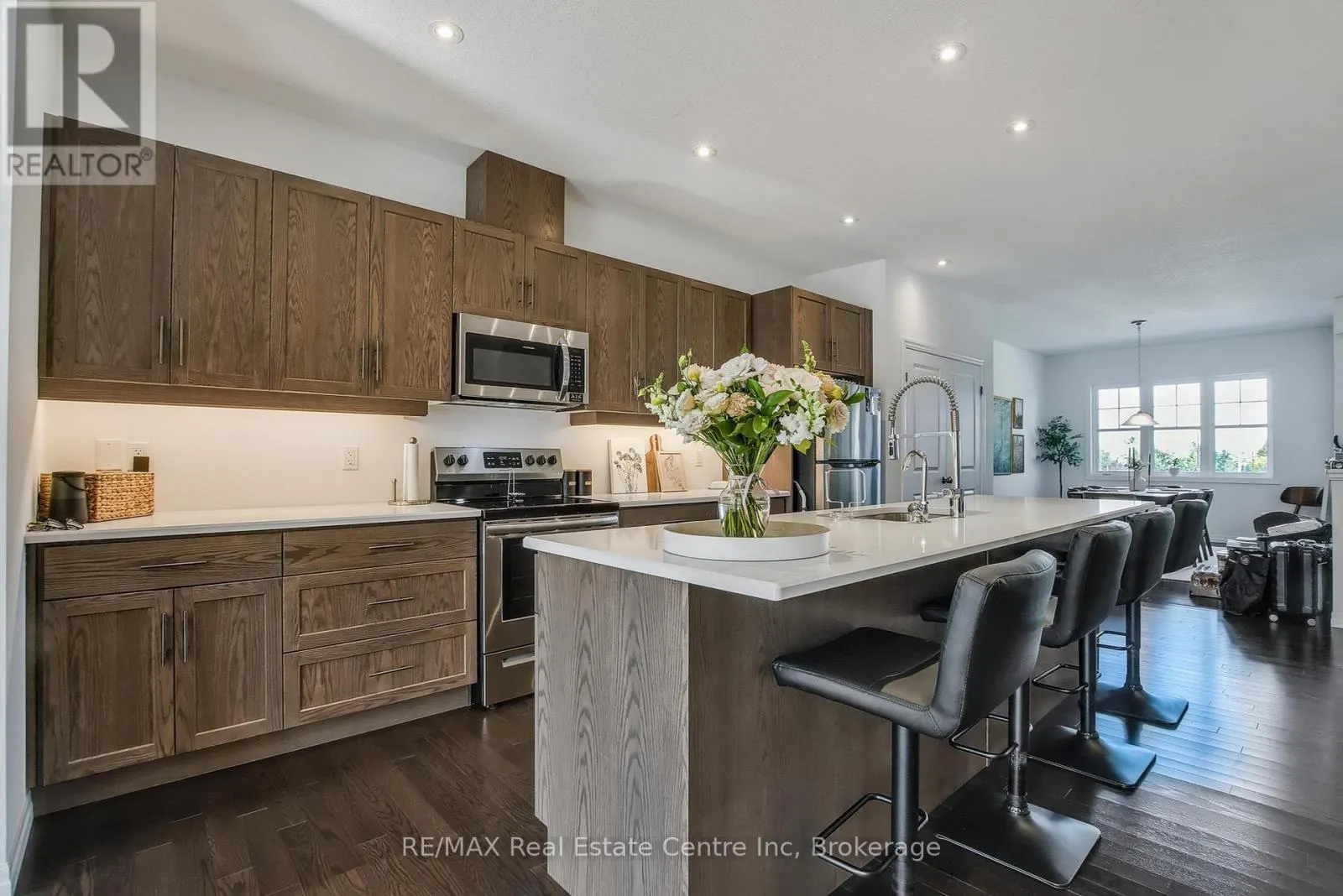 14 KAY CRESCENT
