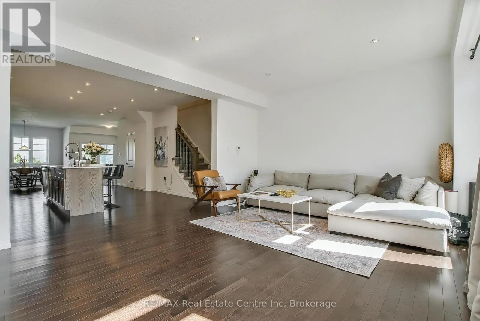 14 KAY CRESCENT