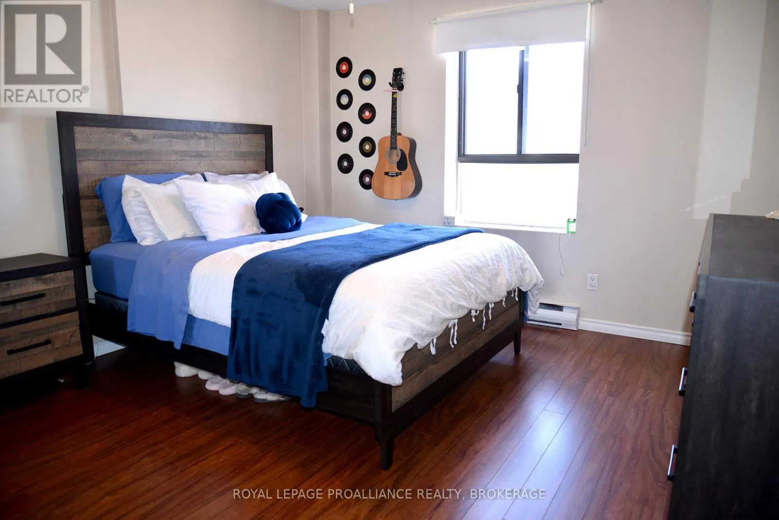 210 - 17 ELDON HALL PLACE, #210