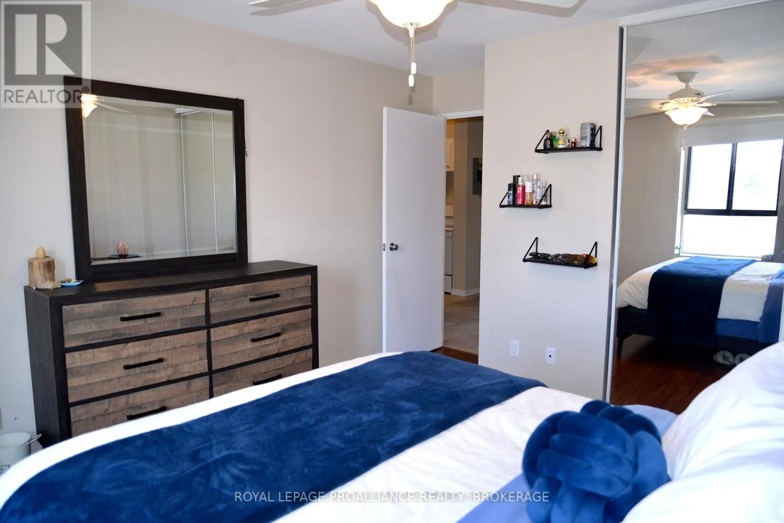 210 - 17 ELDON HALL PLACE, #210