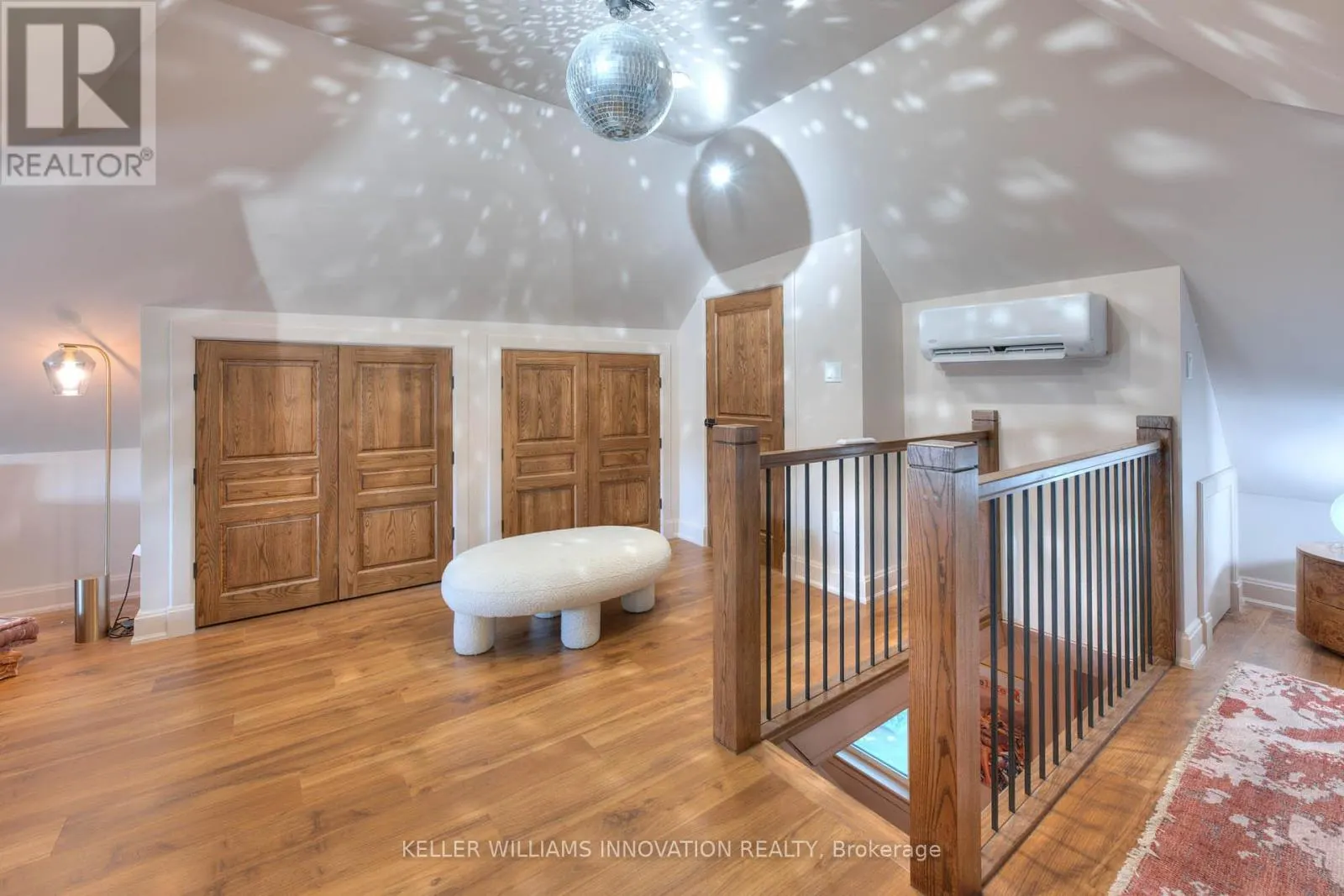 26 ARTHUR STREET N