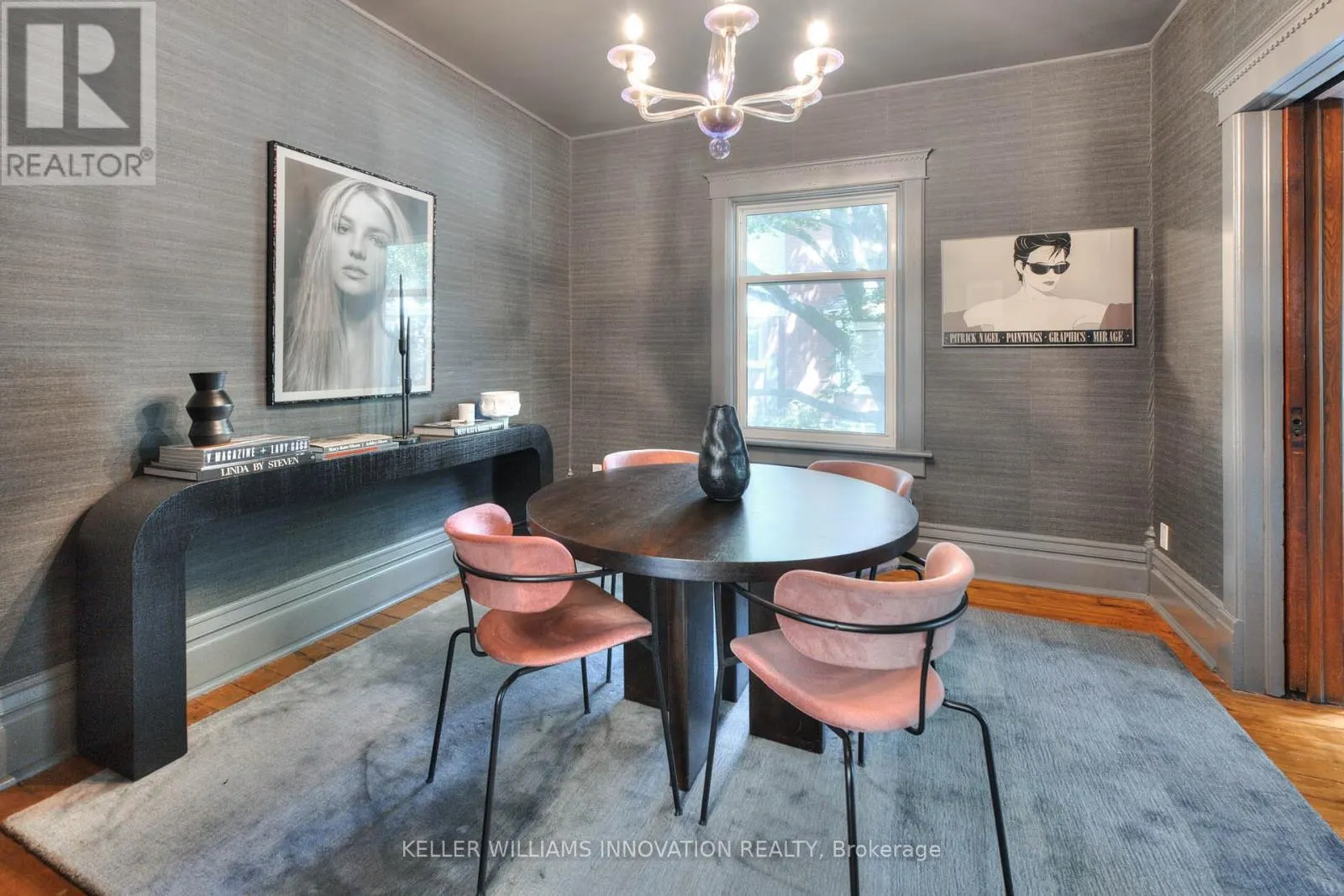 26 ARTHUR STREET N
