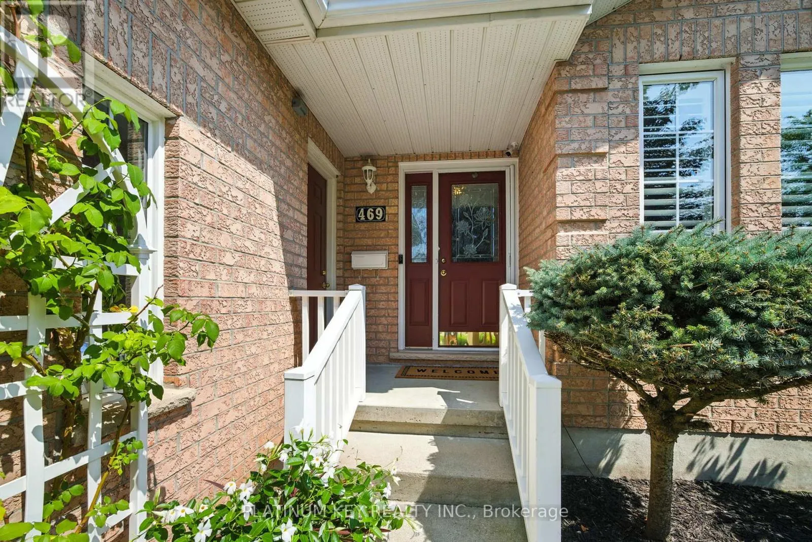 469 RIVERVIEW DRIVE