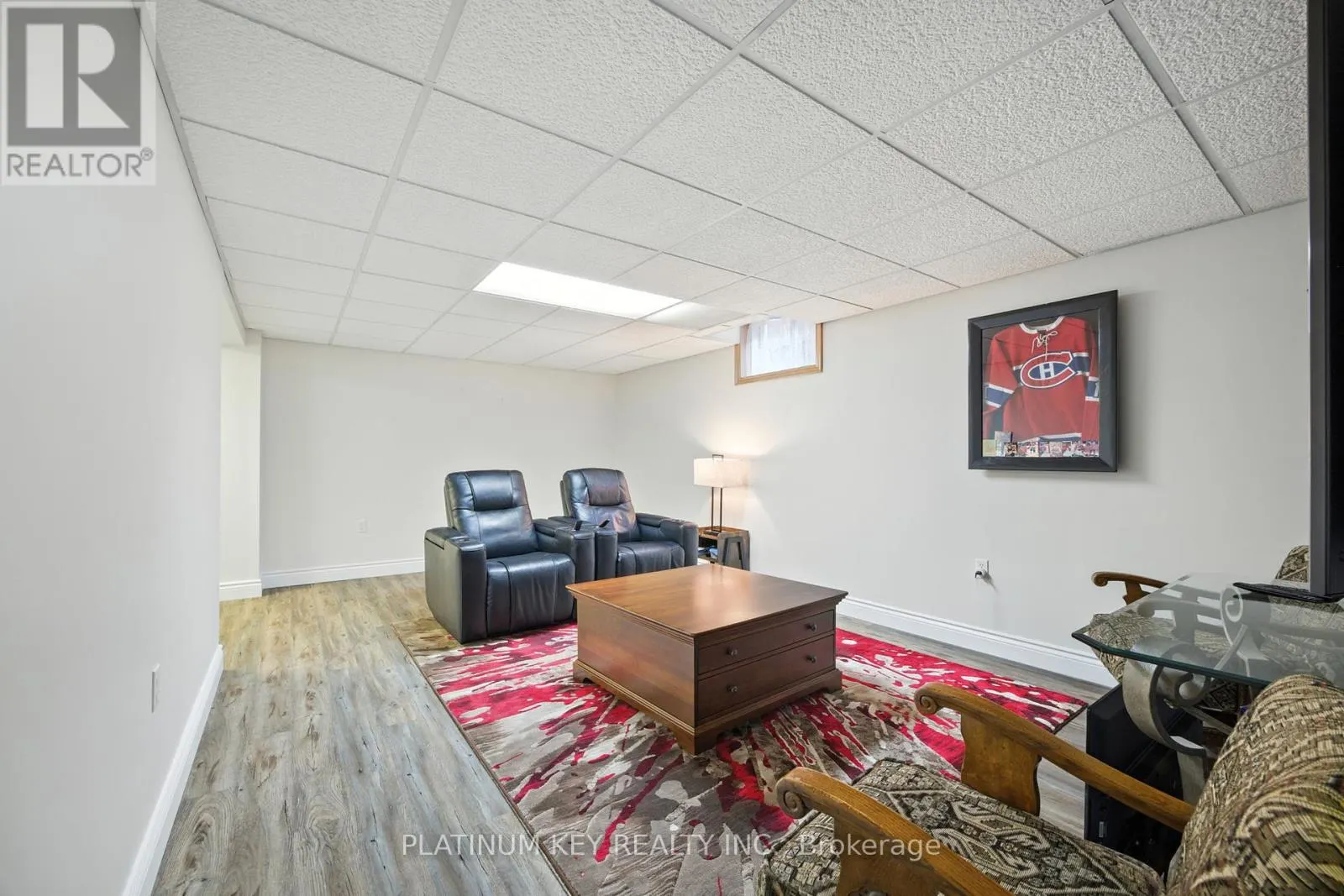 469 RIVERVIEW DRIVE