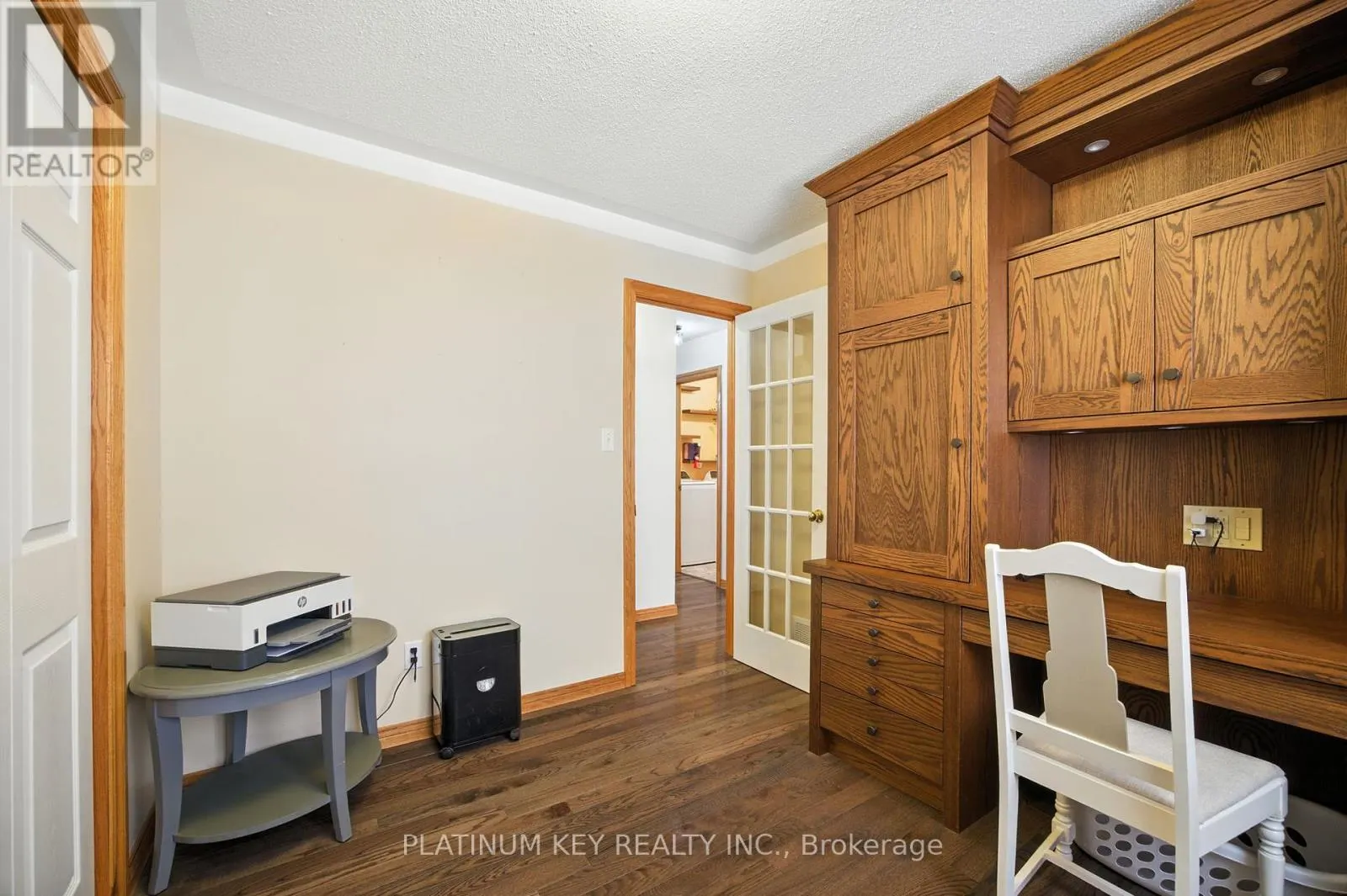 469 RIVERVIEW DRIVE