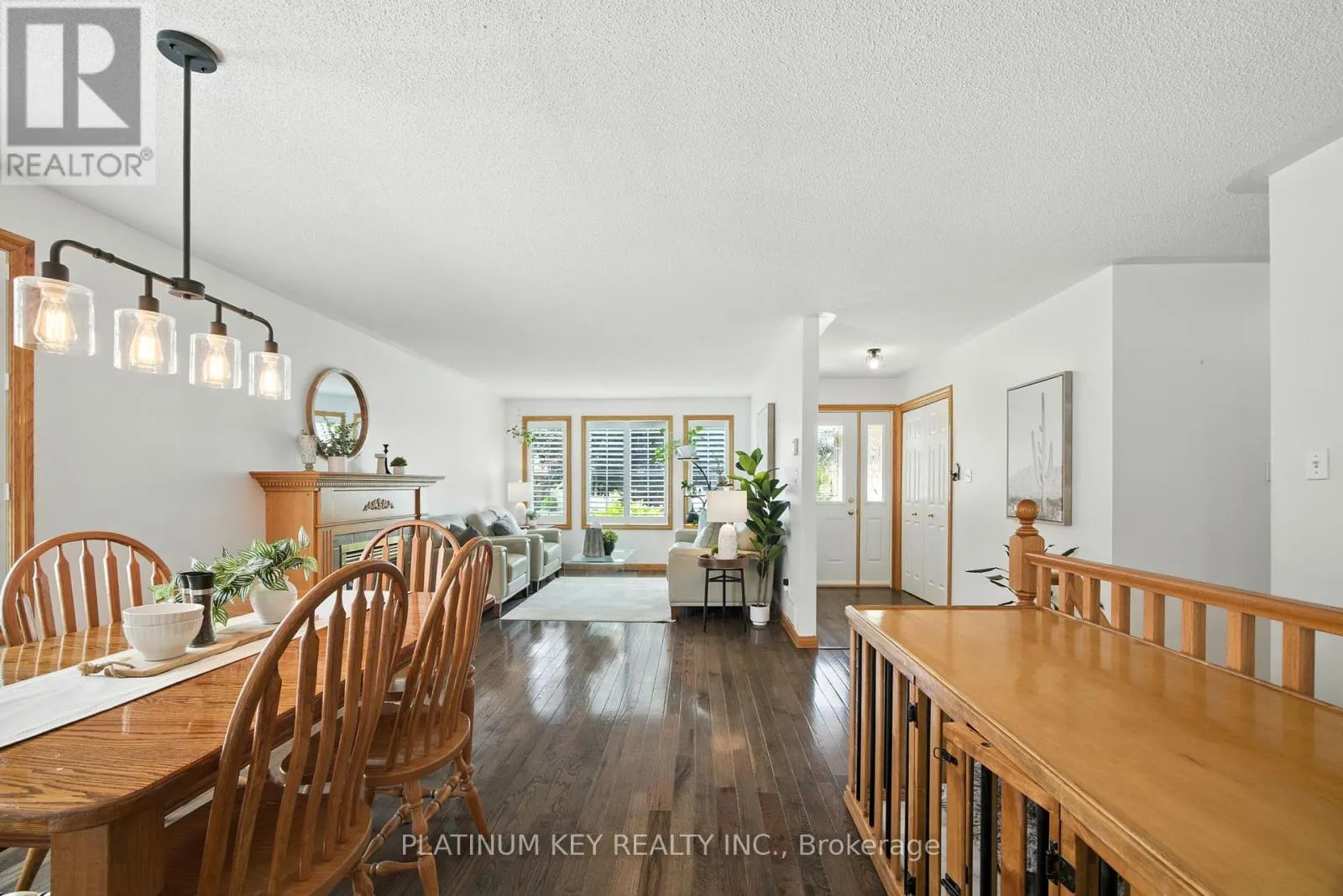 469 RIVERVIEW DRIVE