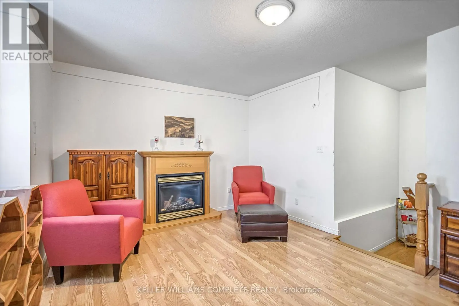 16 JESSICA STREET