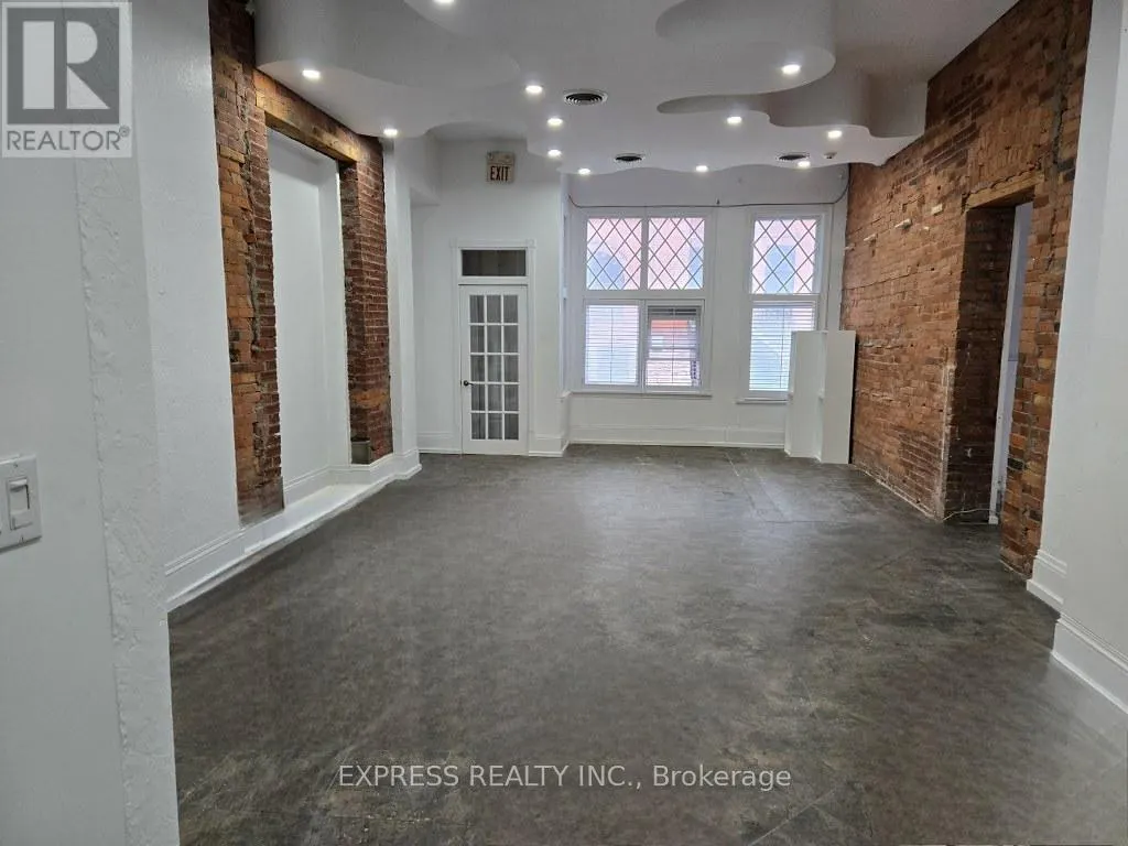 101B - 252 JAMES STREET S