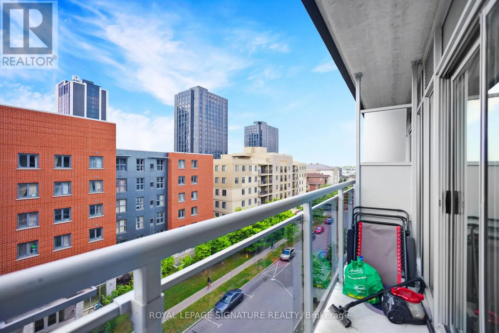 19 - 308 LESTER STREET