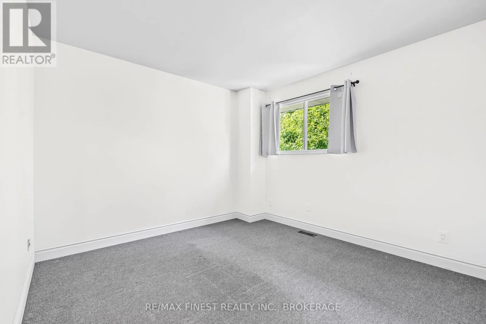 347 KINGSDALE AVENUE