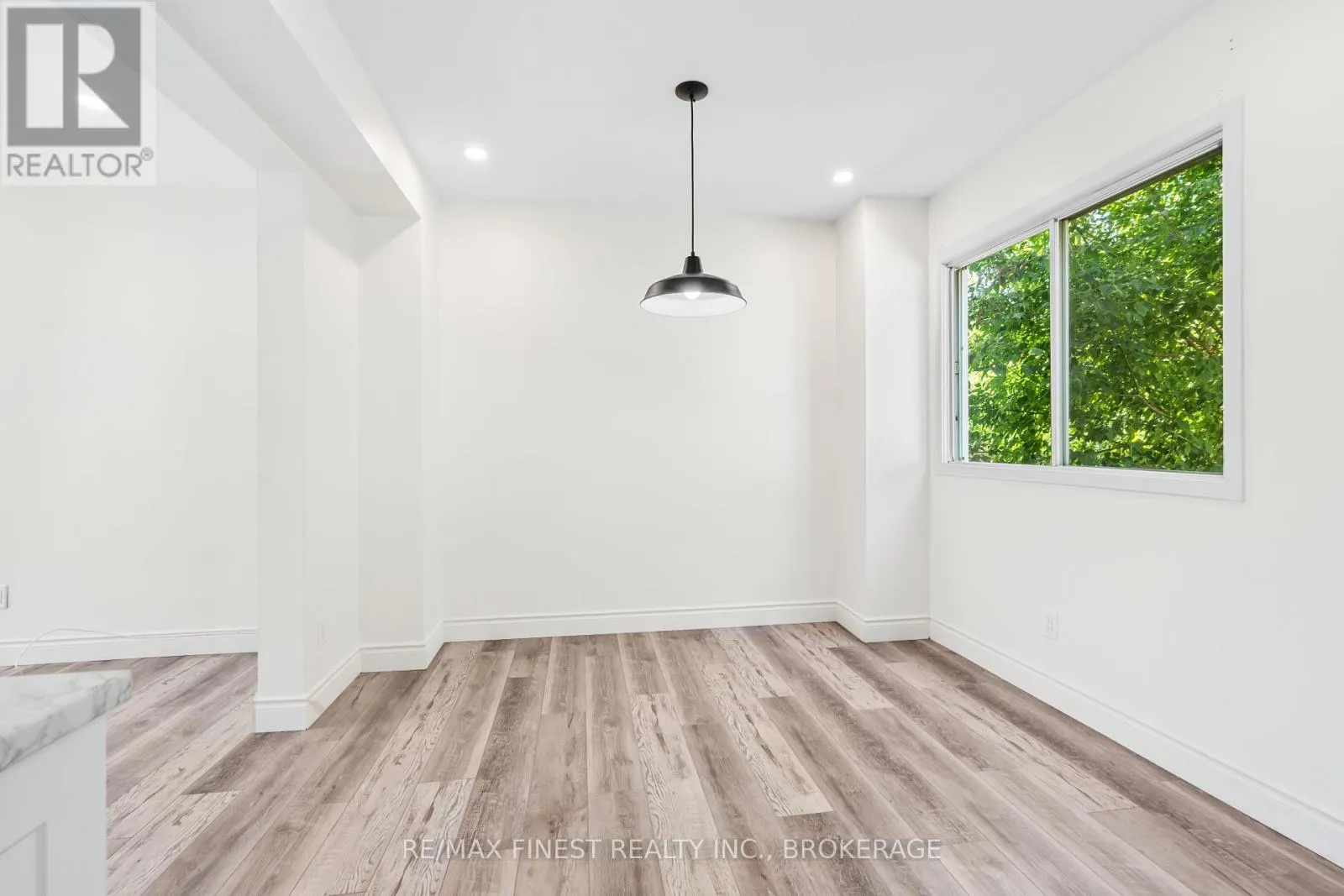 347 KINGSDALE AVENUE