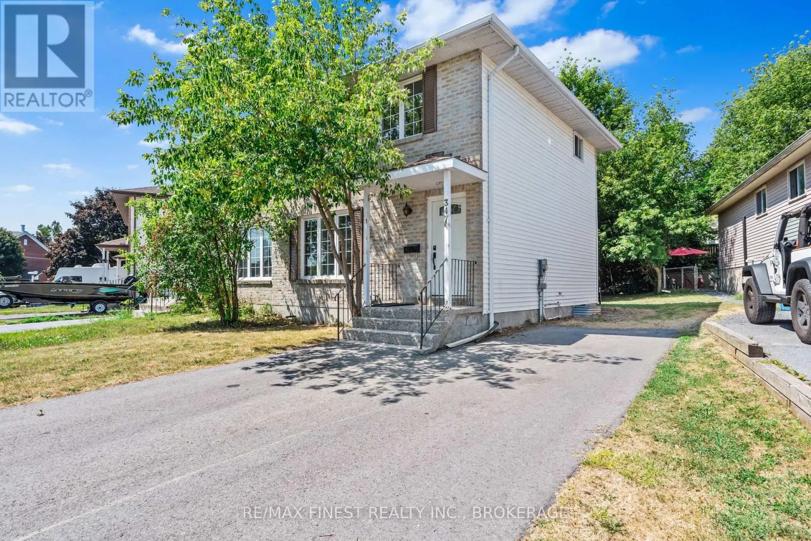 347 KINGSDALE AVENUE