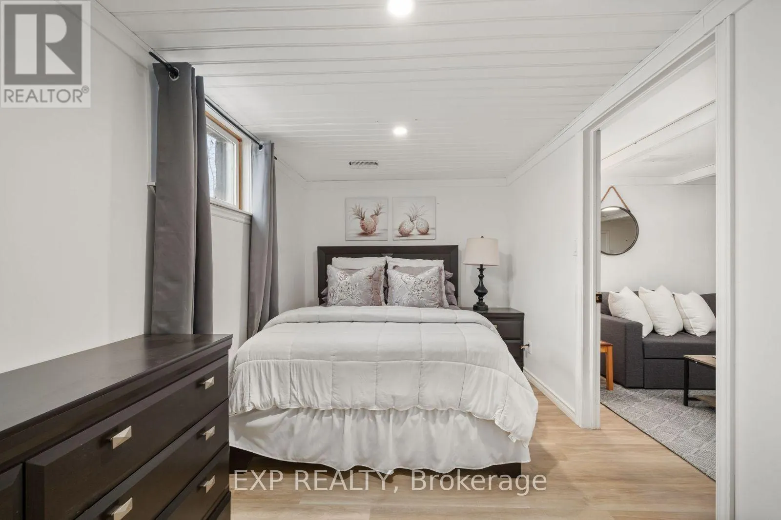 1121 HARMONY ROAD