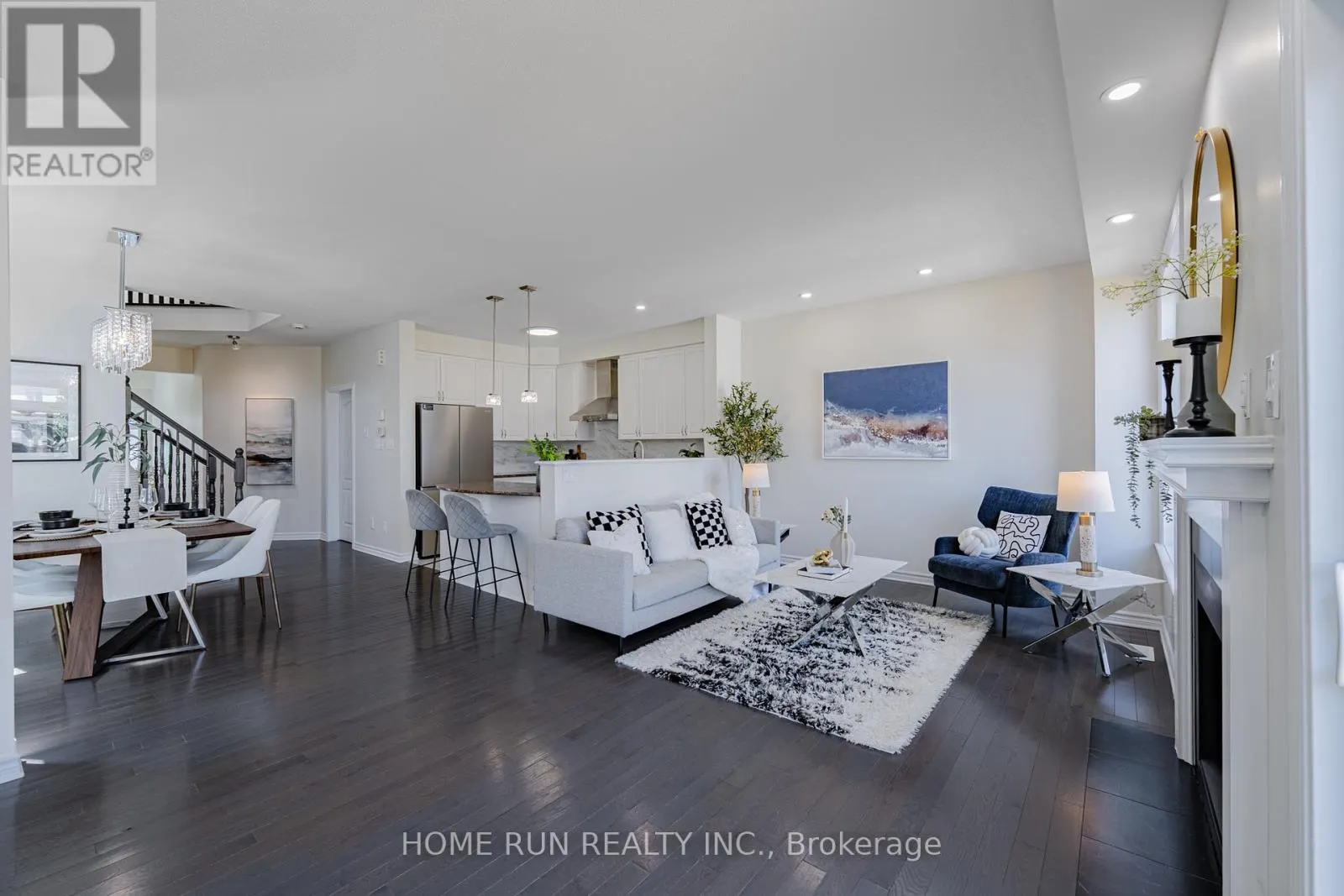 1576 CARRONBRIDGE CIRCLE