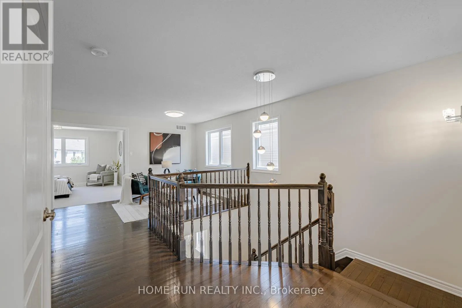 1576 CARRONBRIDGE CIRCLE